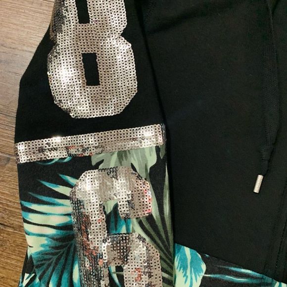 Victoria’s Secret Pink Bling Fern Limited Edition Hoodie XS - Picture 9 of 12